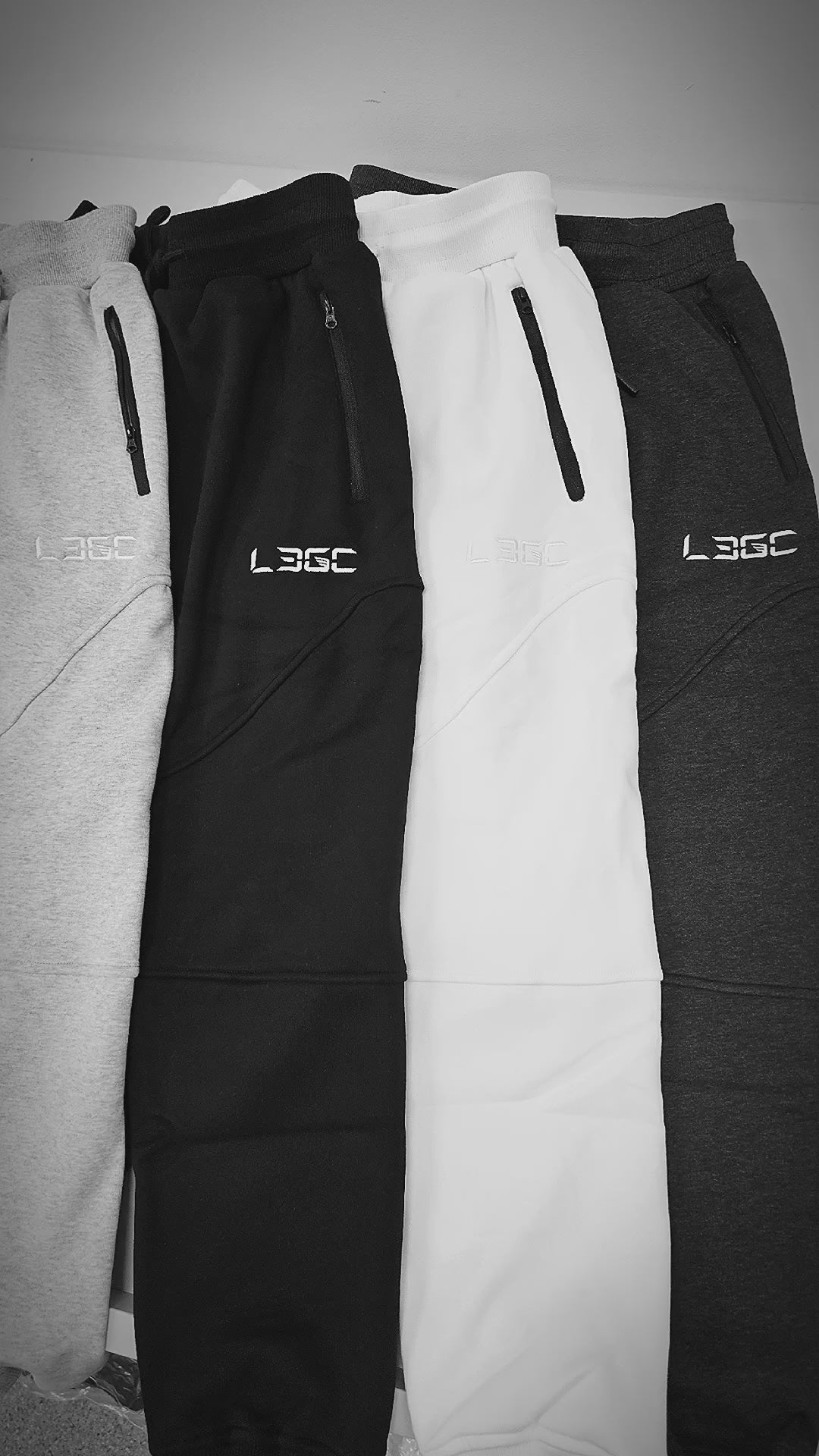 Load video: Sweat pants