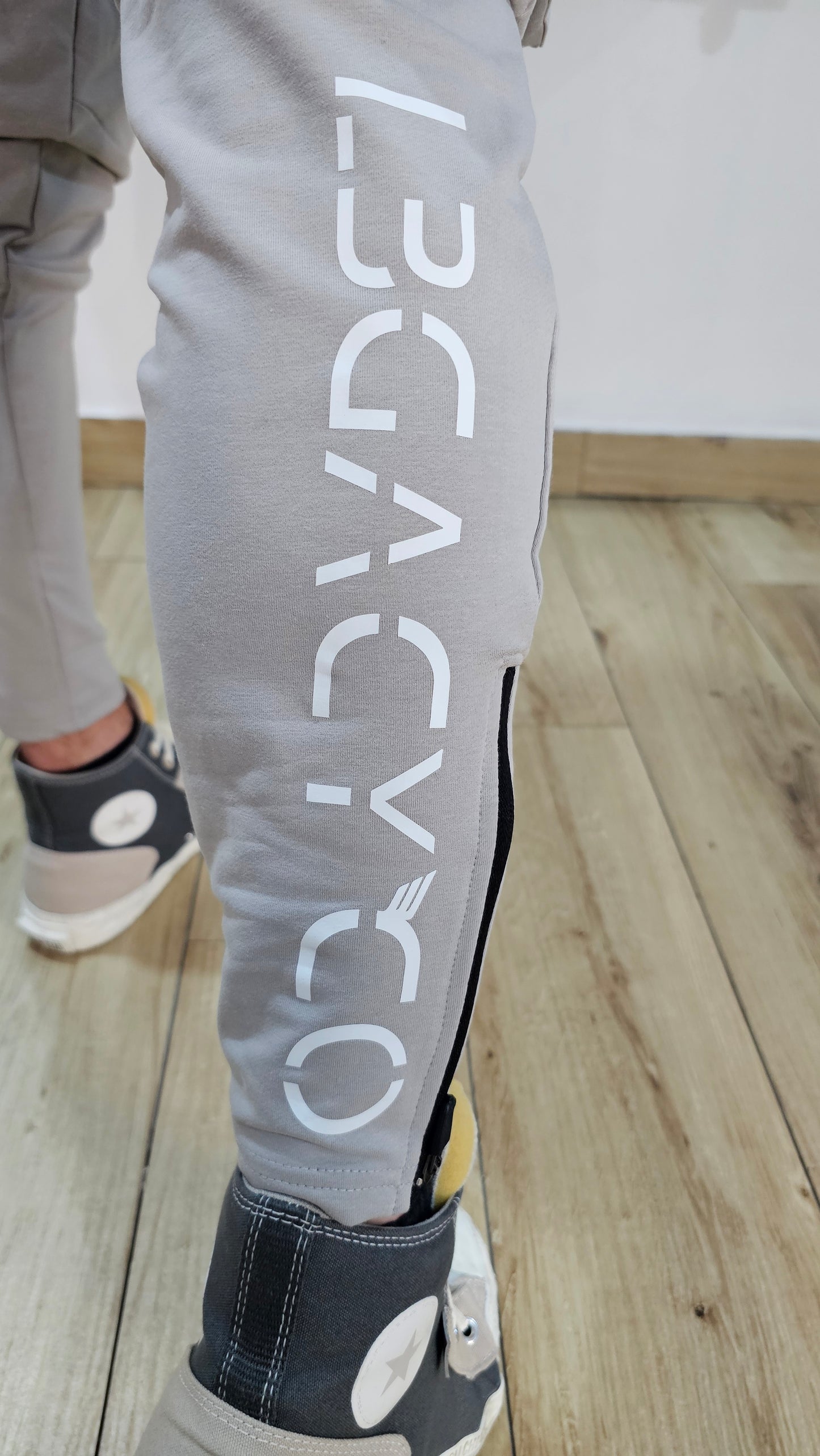 RAPTOR JOGGERS