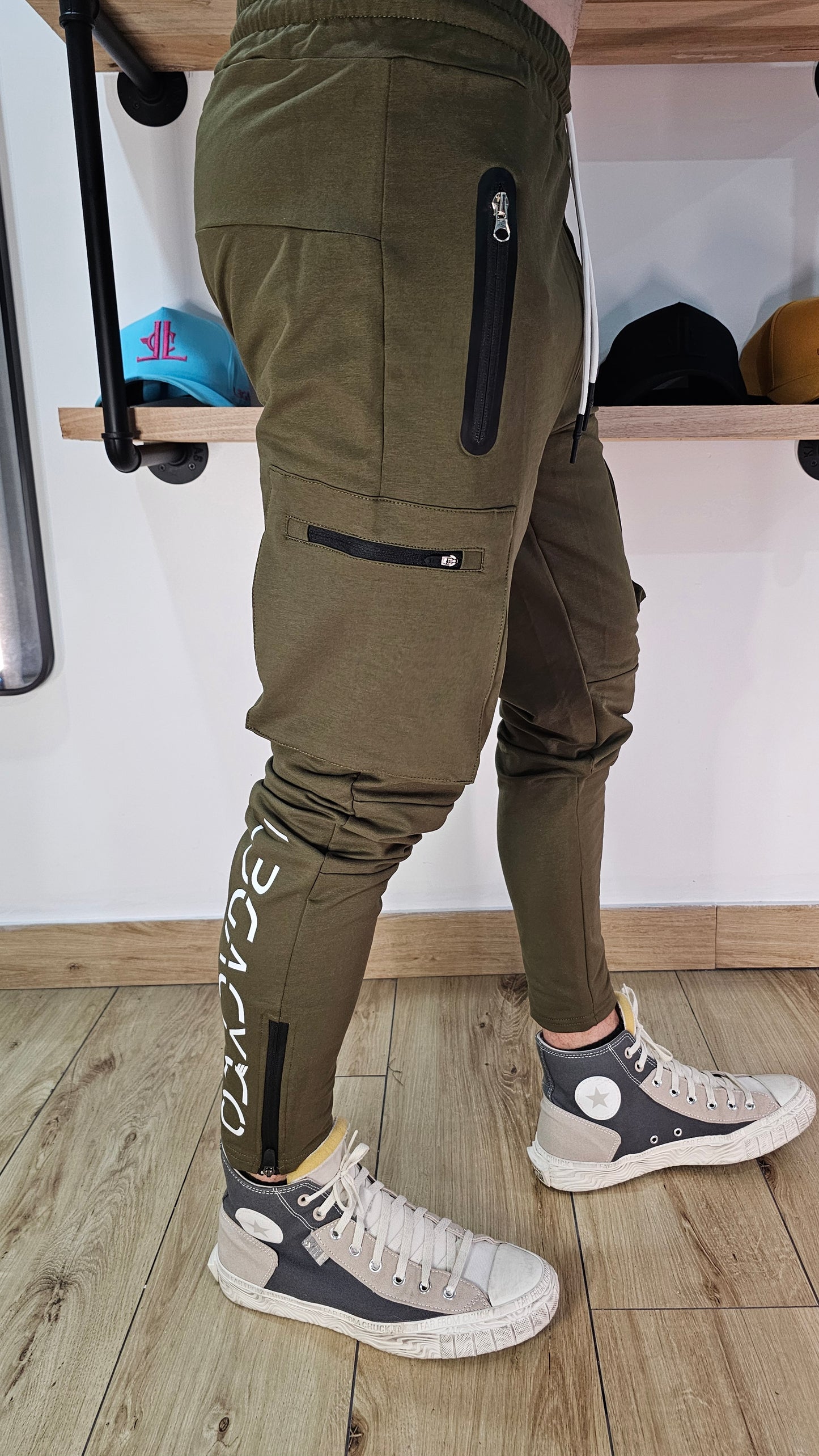 RAPTOR JOGGERS